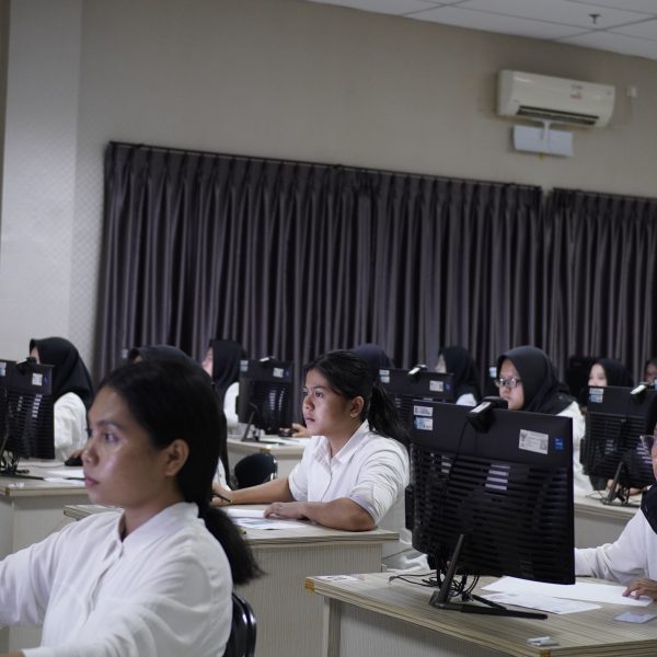 Peserta seleksi sekolah kedinasan